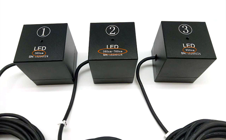 透光率在線檢測(cè)設(shè)備標(biāo)識(shí) 透光率在線檢測(cè)設(shè)備標(biāo)識(shí)