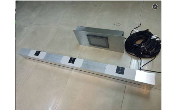 真空鍍膜在線(xiàn)測(cè)厚儀