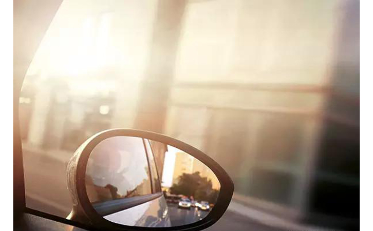 夏季汽車貼膜的誤區(qū) 夏季汽車貼膜的誤區(qū)